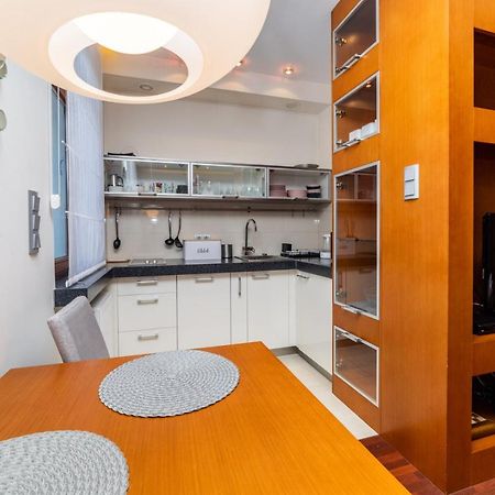 Broadway - Neptun Park By Oneapartments กดัญสก์ ภายนอก รูปภาพ