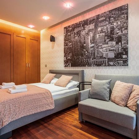 Broadway - Neptun Park By Oneapartments กดัญสก์ ภายนอก รูปภาพ