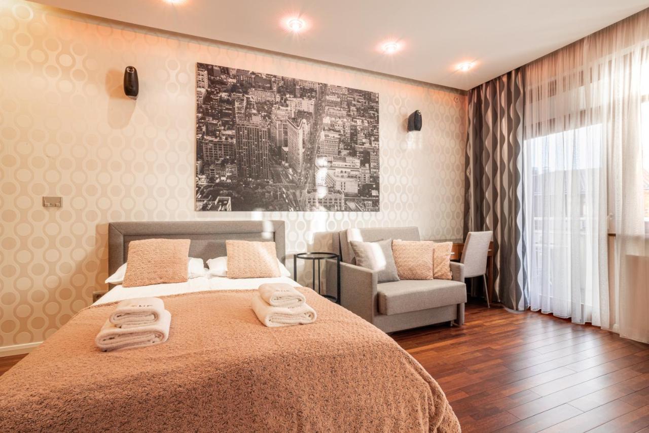 Broadway - Neptun Park By Oneapartments กดัญสก์ ภายนอก รูปภาพ